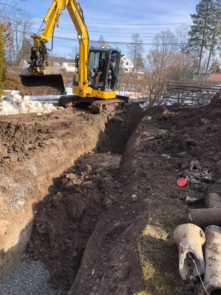 Effektiv gravearbeid for bygg- og anleggsprosjekter med gravemaskin i Bærum. Profesjonell graving og jordarbeid for sikre fundamenter og infrastruktur.